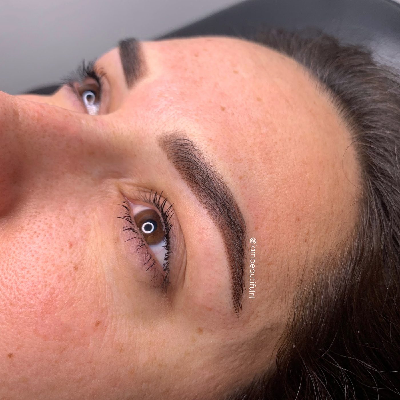 Powderbrows van dichtbij, werk van de salon